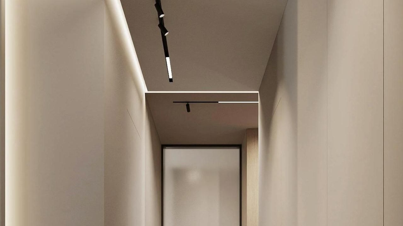 Фото Коридор с парящим потолком в ЖК «Солнечный город» - 4