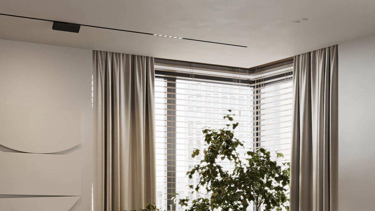 Фото Функциональная элегантность: матовый потолок на светлой современной кухне - 2